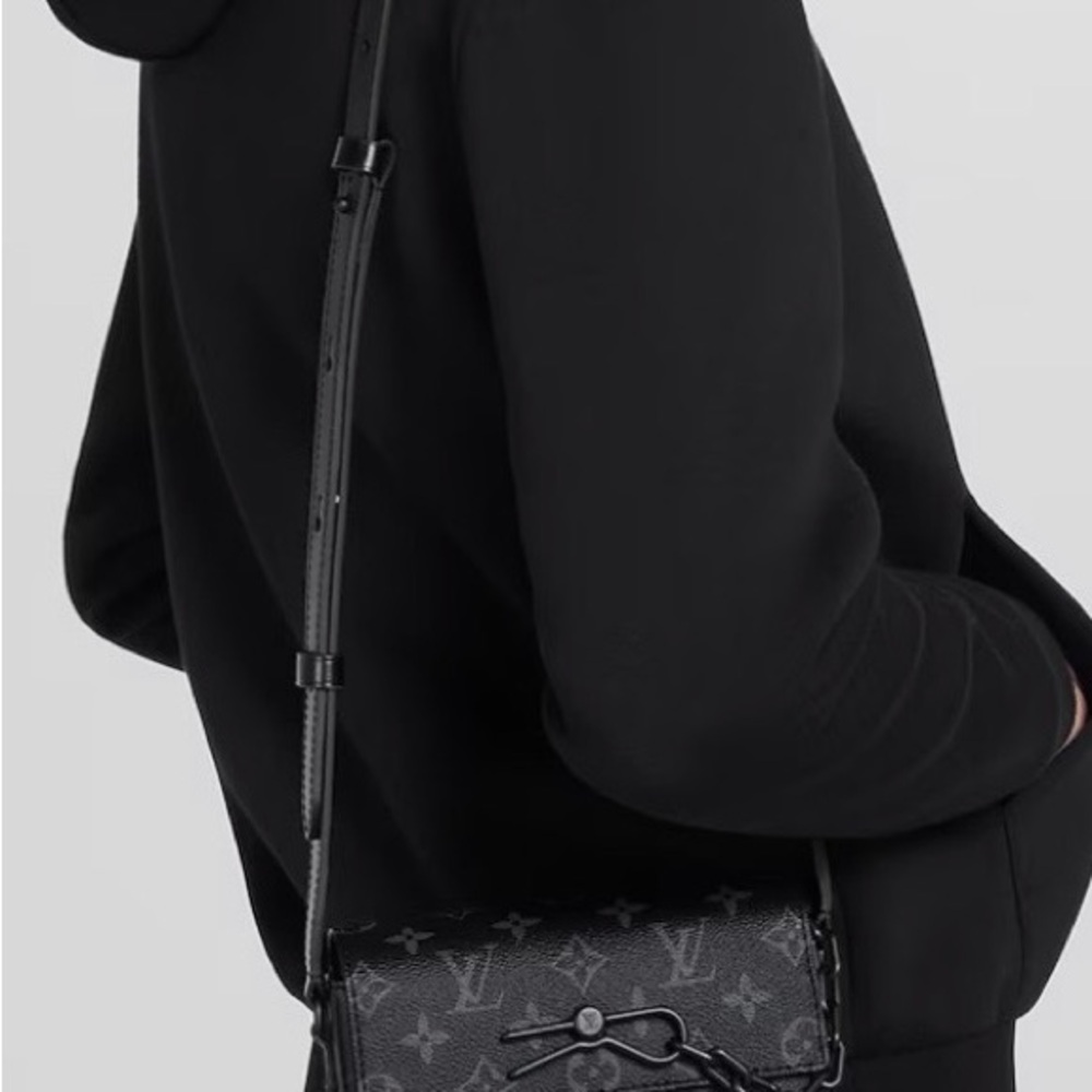 Louis Vuitton Black Steamer Crossbody Wearable Wallet - Picture 13 of 16